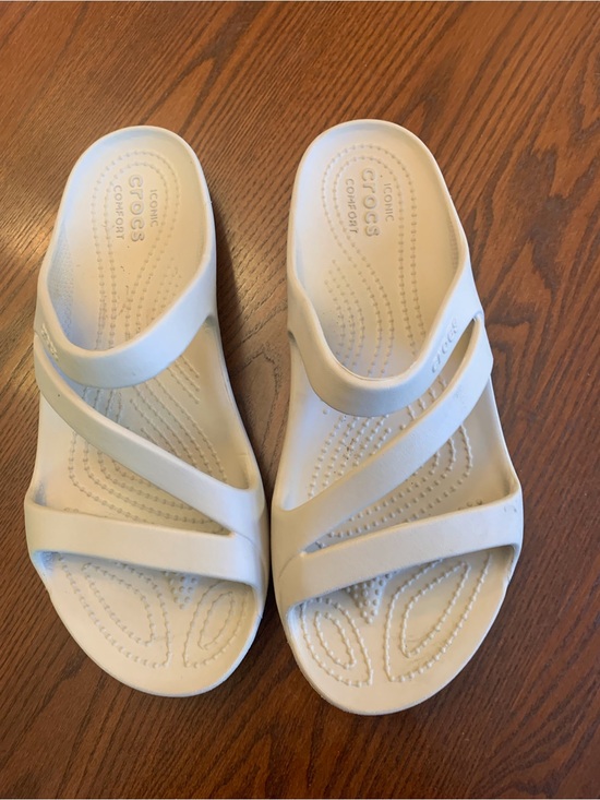 CROCS Shoes - CROCS Womens White Strappy Slip-On Sandals